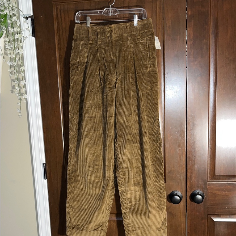 Ann Taylor Women's Corduroy Pants in Brown
